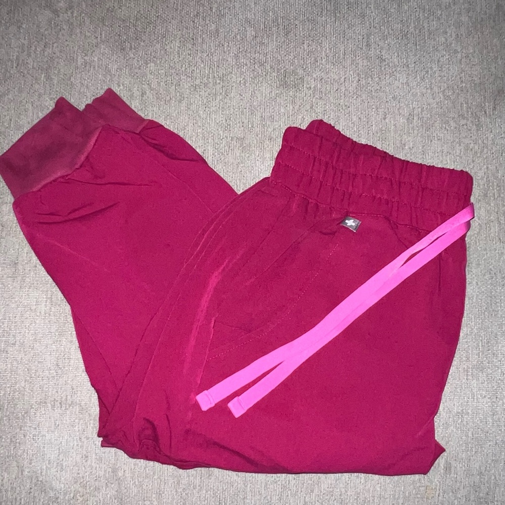 Magenta jogger scrub pants